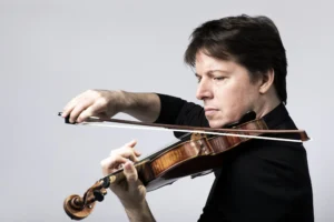 Leia mais sobre o artigo O Gênio Ignorado no Metrô: O Que Joshua Bell Nos Ensina Sobre Posicionamento de Marca