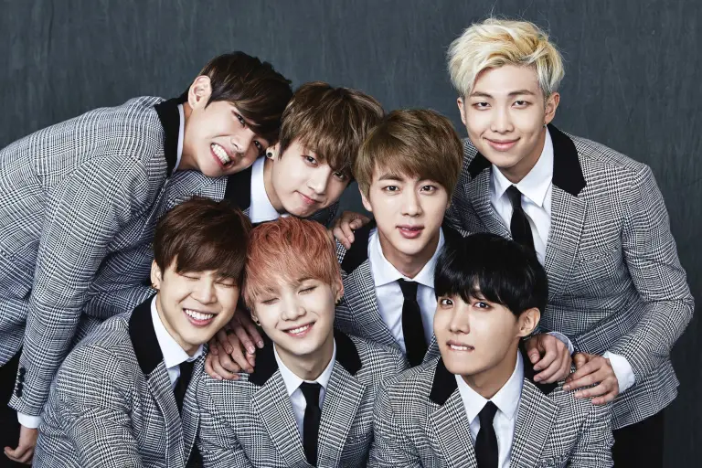 No momento, você está visualizando O Segredo do BTS para Conquistar 100 Milhões de Fãs — E o Que Isso Tem a Ver com a Sua Marca
