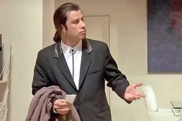 No momento, você está visualizando Pulp Fiction Custou US$8,5 Milhões e Salvou a Carreira de John Travolta — Que Quase Não Entrou no Filme