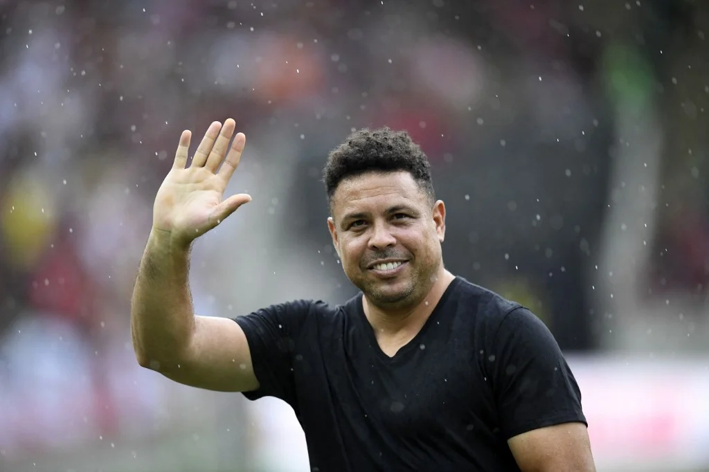No momento, você está visualizando Ronaldo Fenômeno Disse Que o Brasil “Chegará Forte” na Copa — E Tem Uma Razão Muito Específica Para Acreditar Nisso