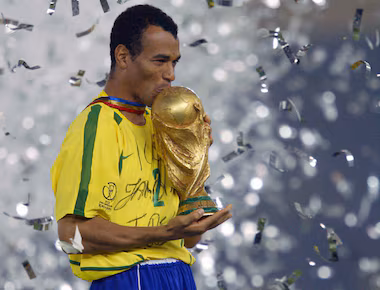 No momento, você está visualizando Cafu Foi Reprovado em Quantas Peneiras? 8 — E Depois Virou o Lateral Mais Campeão da História do Futebol Brasileiro