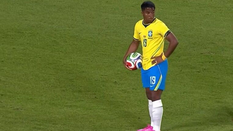 No momento, você está visualizando Endrick Decidiu o Último Amistoso do Brasil — E Chegou à Copa do Mundo 2026 Como o Jogador Mais Comentado da Seleção