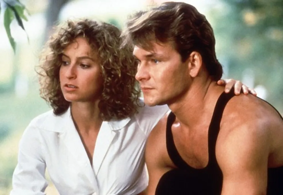 No momento, você está visualizando Dirty Dancing: Os Dois Protagonistas Não se Suportavam — E a Cena Mais Icônica do Filme Nunca Foi Ensaiada