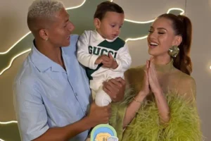 Leia mais sobre o artigo “Vai Caçar Serviço, Monike Com K”: A Resposta de Richarlison Que Virou o Meme Mais Repetido da Semana