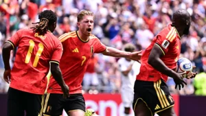 Leia mais sobre o artigo Bélgica compra mais uma semana com um “núcleo envelhecido”: a lição sobre extrair o máximo valor de uma equipe experiente antes que a janela feche
